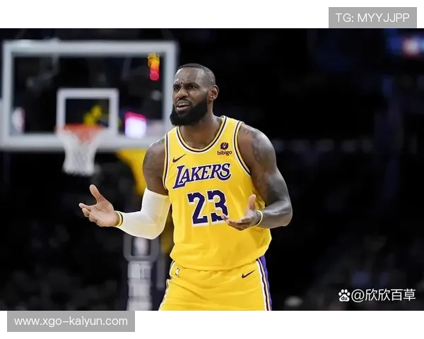 NBA雷霆湖人战，亚历山大突破扣篮引爆全场